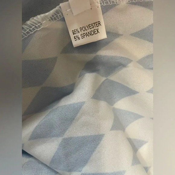 Diamond Shape Printed Midi Dress - Picture 4 of 5